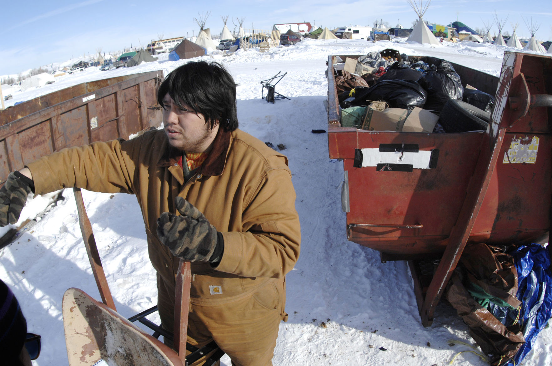 011817-Oceti-Sakowin-camp